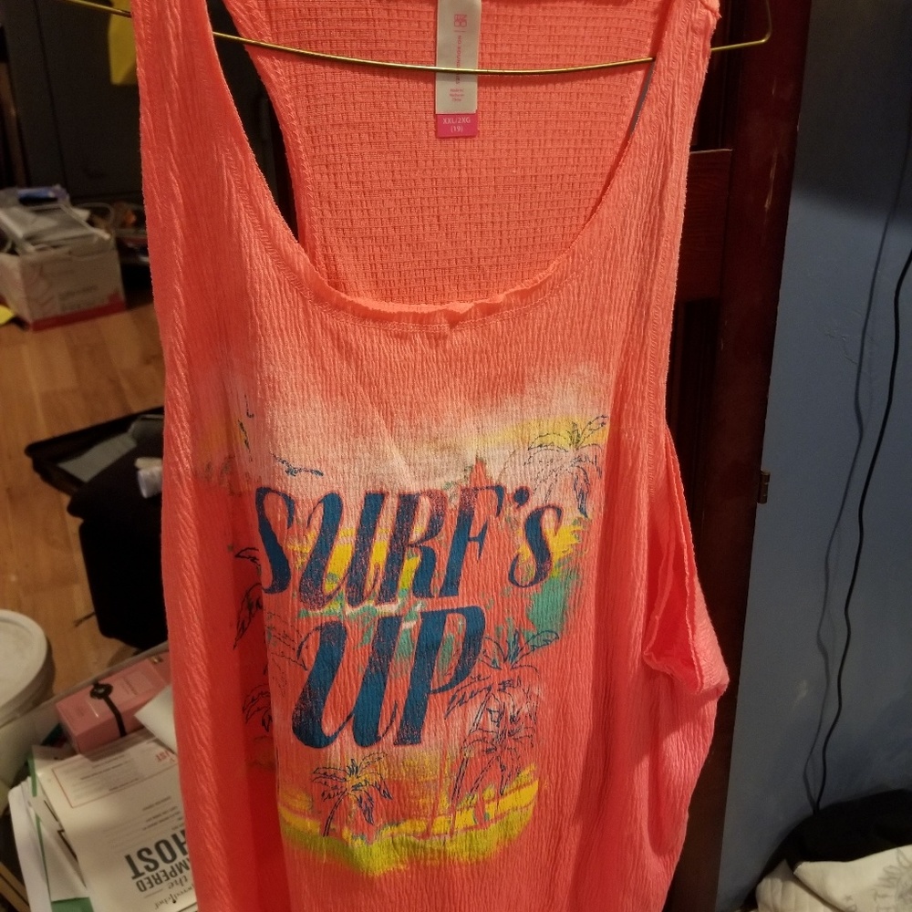 Surfs up tank